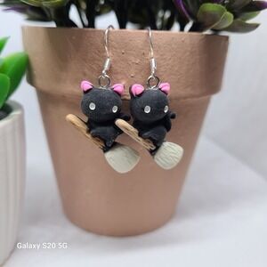 Halloween Earrings Black Cat on Broomstick Dangle Earrings Cute Spooky Jewelry‎